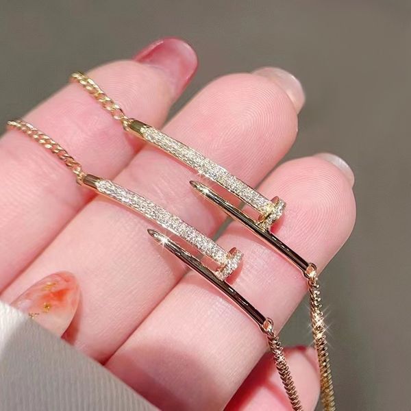 

Simple net red style plated 18K diamond nail bracelet chain gentle and elegant full of diamonds light luxury luxury high-end sense bracelet model wholesale