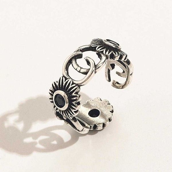 

factory direct sales 2023 new luxury fashion jewelry for little daisy women's double chrysanthemum net red brass ring, Silver