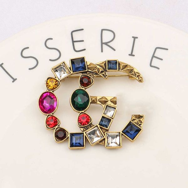 

r jewelry family temperament color diamond inlaid zircon personalized sweater brooch accessories, Gray