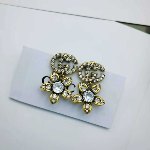 

fashion collection 2023 new luxury fashion jewelry for new double female/petal diamond set female tiktok net red series style earrings, Golden