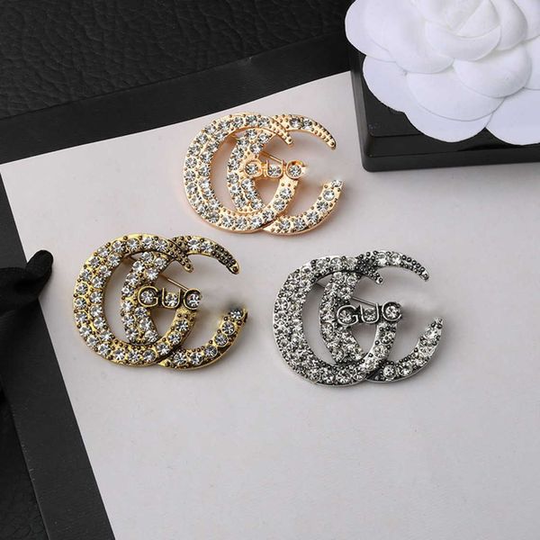 

designer luxury jewelry high-grade temperament brooch, Gray
