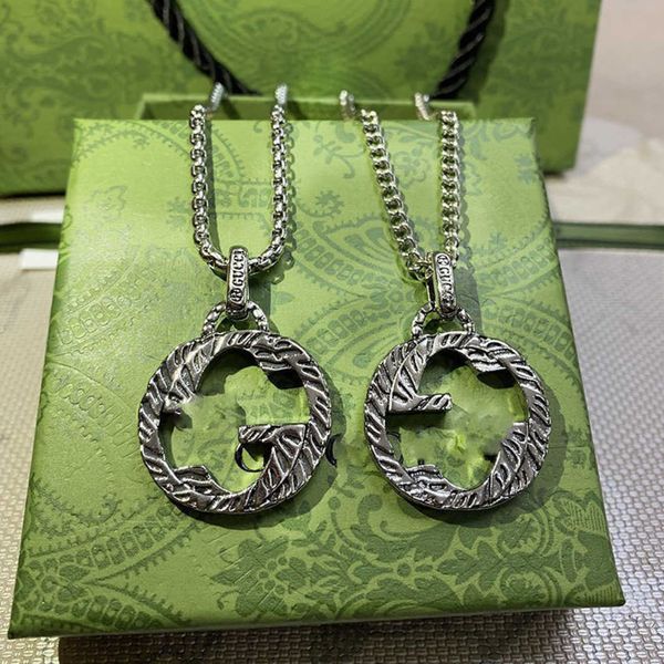 

factory direct sales 2023 new luxury fashion jewelry for interlocking double fried dough twist silver necklace used men's and women