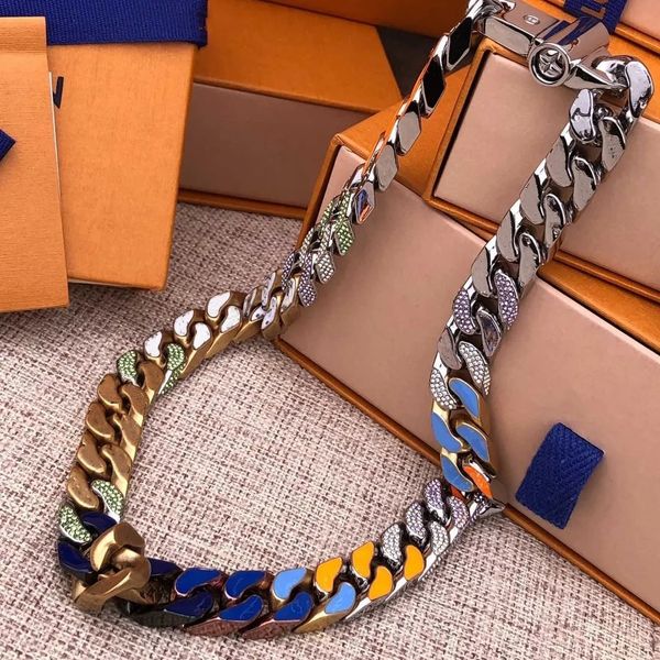 

mchain macaron dazzle diamond cuban chain bracelet necklace with magnetic buckle letter v designers jewellery bangles necklace for mens wome, Black