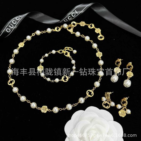 

neckchain pearl petal necklace women's interlocking bracelet tassel earrings designer luxury jewelry, Silver