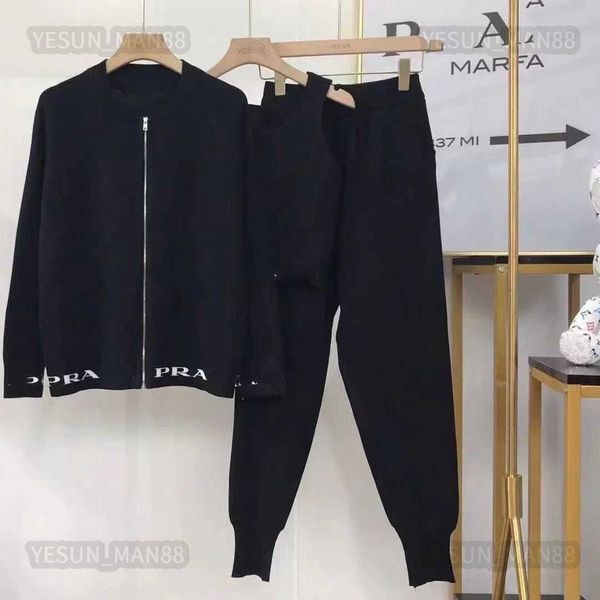 

woman designer luxury prads classic womens sports suit fashion vest knitted coat small foot elastic pants fitness running three piece set, Gray