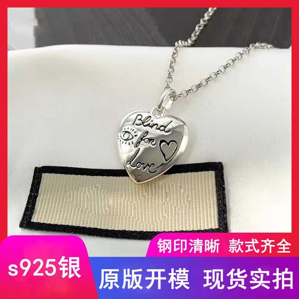 

luxury ornament silver flower bird love necklace male and female lovers heart made of old sweater chain accessories