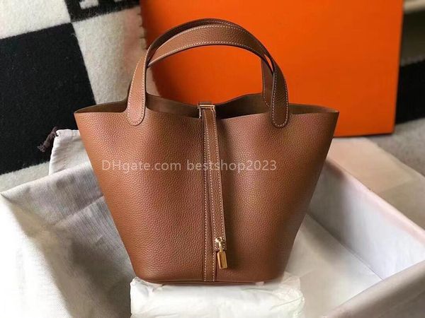 

a classic fashion handbag, shoulder bag, messenger bag, waterproof vegetable basket, large and small size, 4 colors, optional gold and silve