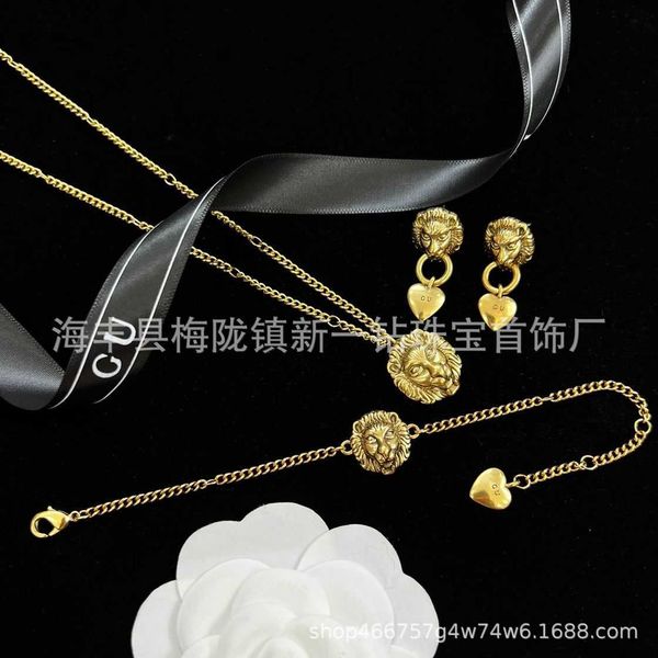 

70% off 2023 new luxury fashion jewelry for family tiger head double necklace bracelet love earrings open female personality high version br, Silver