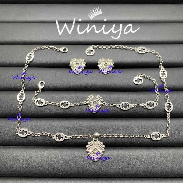 

factory wholesale 2023 new luxury fashion jewelry for family new simple necklace bracelet earrings feminine jewelry, Black