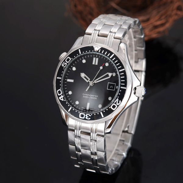 

2023 men's luxury mechanical watch bbusiness fashion three-pin ceramic ring multi-function calendar luminous steel band watches, Slivery;brown