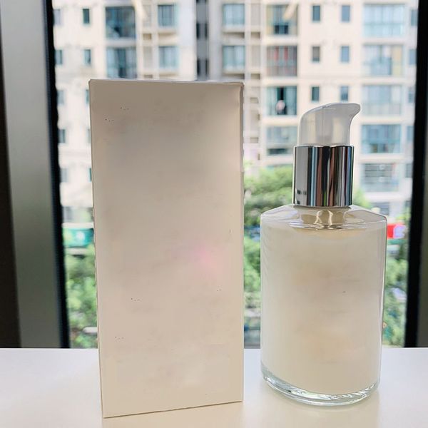 

125ml liquid lotion body cream day and night all skin types lotion, White