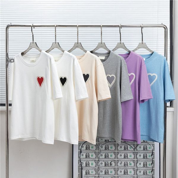 

women designers t shirts amis red heart round neck tees 2023ss letters embroidery pullover loose tee couple high street cotton casual classi, White