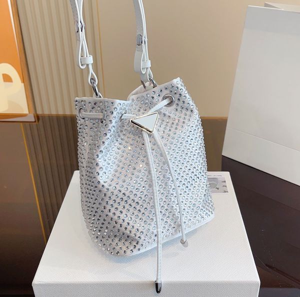 

designers tote crossbody bag women bucket shoulder bags spring summer fashion style handbags classic totes