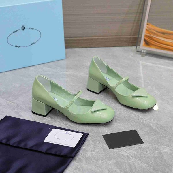 

luxury dress shoes womens catwalk pumps high heels sneakers prad shoe leather formal chunky kitten heel sandals p9c, Black