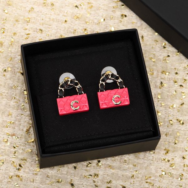 

2023 luxury quality charm drop earring with black genuine leather and fuchsia color handbag shape ps3971, Golden