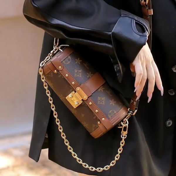 

quality luxury designer shoulder bags cylindrical purse keepall nano handbags mini bag womens tote crossbody for women handbag storage