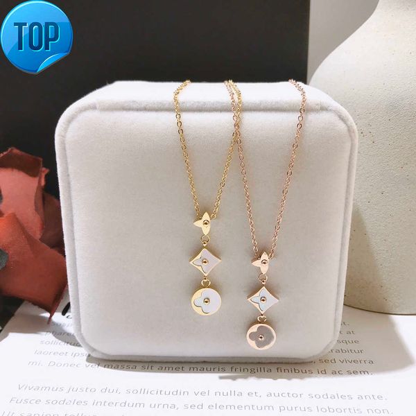 

fashion women luxury designer necklace choker chain 18k gold plated rose gold plated stainless steel flower letter pendants statement jewelr, Silver