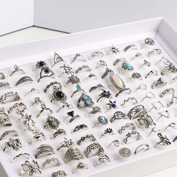 

cluster rings 50pcs lot women s fashion bohemia antique golden silver plated metal jewelry finger mix style 230307