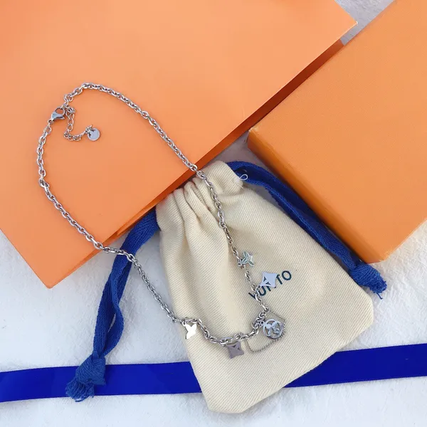 

luxury designer necklace bracelet stainless steel necklaces choker chain letter pendant fashion womens wedding jewelry, Silver