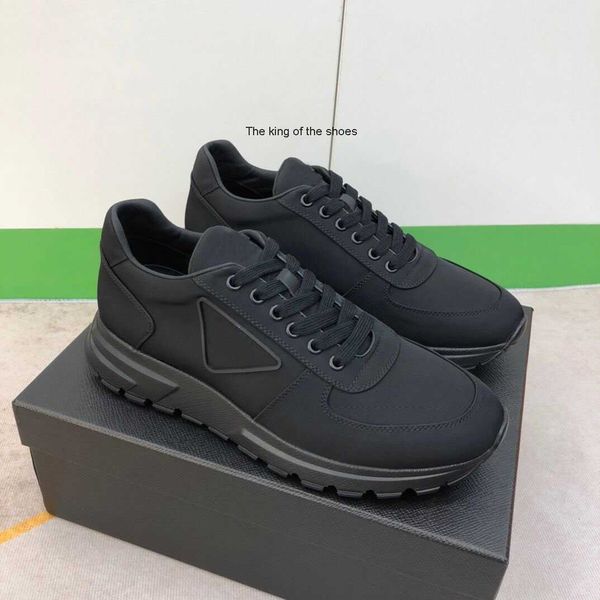 

famous design prax 01 men runner sneaker shoes men technical rubber brush leather trainers re-nylon lug sole casual discount footwear, Black