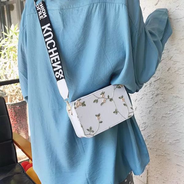 

fashion tote bag women handbags purses evening clutch bags small cross body bag women chain mini candy color shoulder bag, Black;red