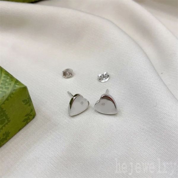 

luxury heart stud earring ohrringe womens couple gifts jewelry letter classic love engagement letters small plated gold earrings designer fo, Golden;silver