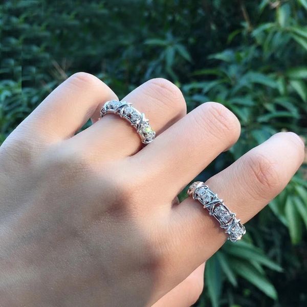 

designer luxurys brand ladies love cross x gold rings sixteen diamonds fashion finger ring classic jewelry 18k plated gold wedding ring t wh, Slivery;golden