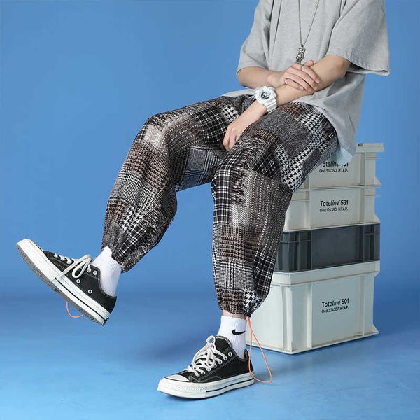 

men's pants vintage plaid pants men 2022 new comfortable loose japanese streetwear baggy casual allmatch male trendy flannel wide trous, Black