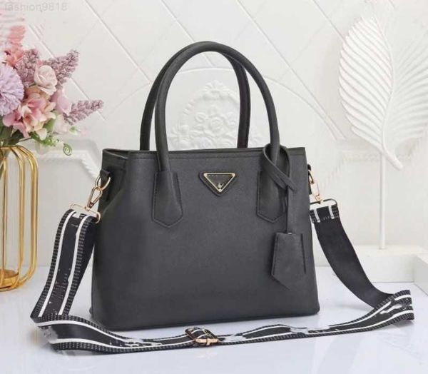 

designer womens handbags classical cowhide shoulder bag crossbody bags banquet wedding leisure business package 2023hot