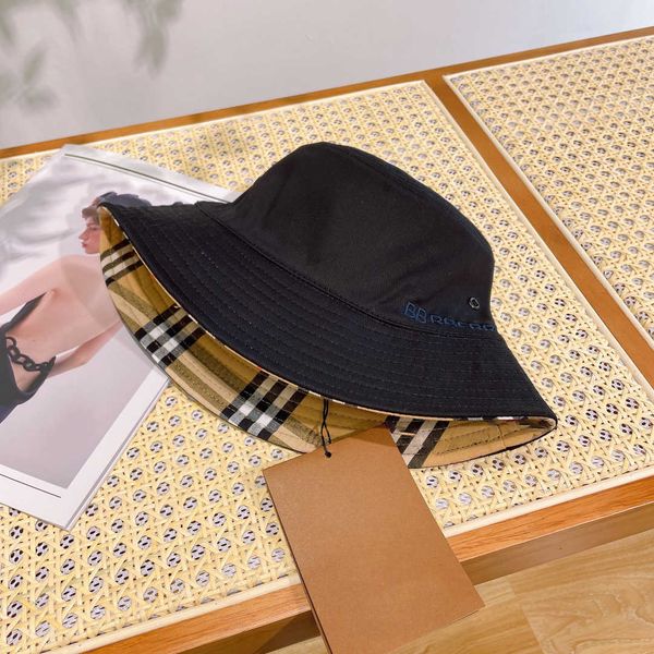 

classic stripes bucket hat designers hats luxury sunshade men and women elegant charm fashion trend casual four seasons burberies burbreries, Blue;gray