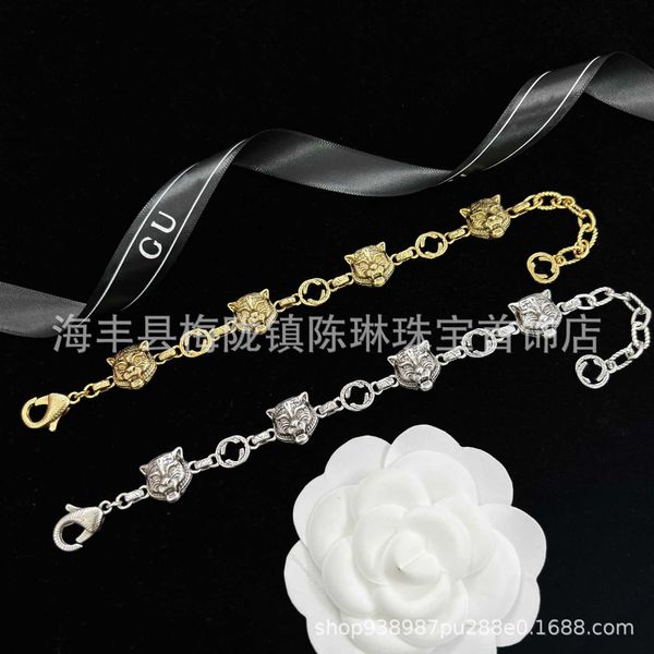 

2023 new luxury fashion jewelry for new gold and silver two-color old tiger head bracelet with double letters for women to enjoy year of the