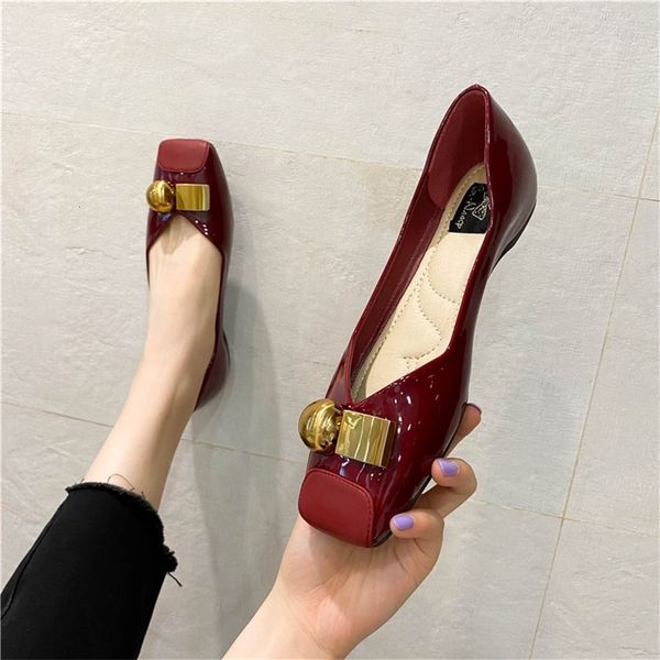 

dress shoes shallow mouth square head single shoe women's summer fashion versatile patent leather flat shoes large women's shoes 2, Black
