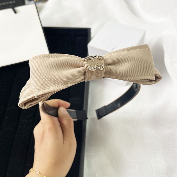 

fashion brand logo barrettes clips double satin hair clip designer hairjewelry fashion versatile travel hair band romantic princess hairwear, Golden;silver