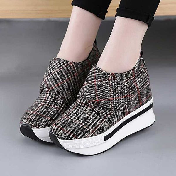 

dress shoes new hidden heel women casual platform shoes woman sneakers 2022 canvas slip on shoes for women height increasing wedges shoes w4, Black