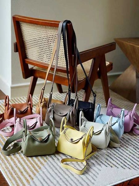 

original designer h doctor and bag luxurys handbags classic handbag superior quality 2023 new mini leather women s portable diagonal pillow