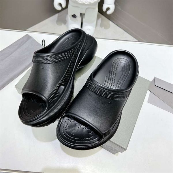 

fashion slippers 2023 balencaigaity luxury design summer men's and women's flats thick soled leather rubber lettering logo casual, Black