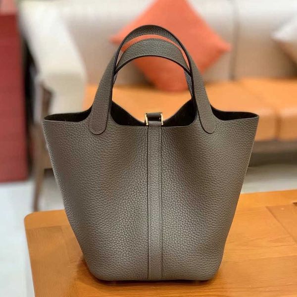 

designer original herms fully hand sewn french original tc leather cabbage 18cm women's hand fashionable bucket bag