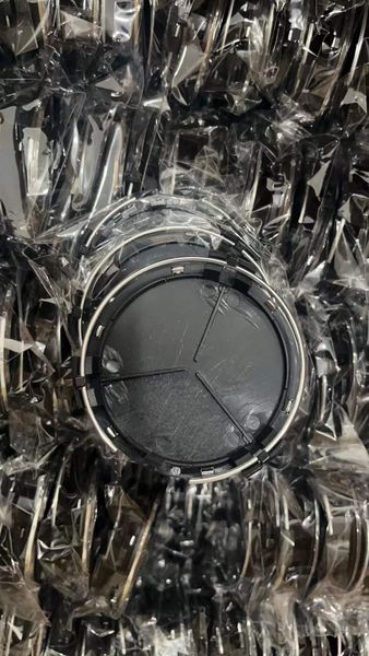 

100pcs / lot 75mm black matt black star car badges exterior accessories styling wheel center hub cap for w212 w211 w210 w205 cla glc c200 ca