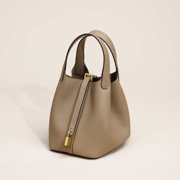 

h bag designer original viney bag 2023 new bucket large capacity high-class foreign style vegetable basket hand leather women's