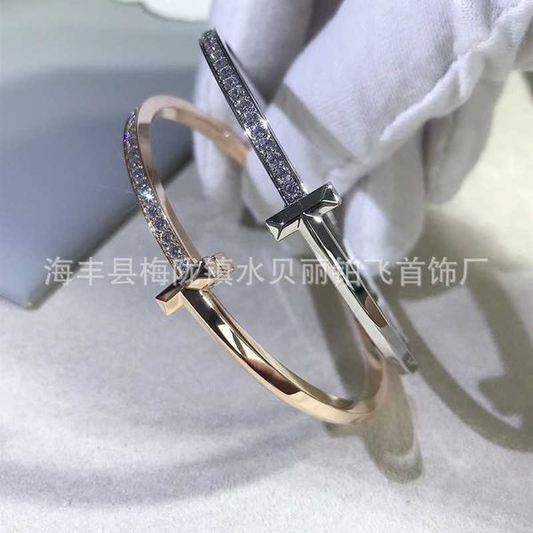 

brand v gold plated mijin cnc double t1 bracelet with high grade feeling diamond hand inlaid mesh red ornament, Black