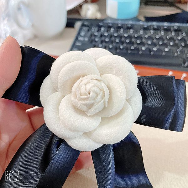 

wedding accessories jewelry new style imitation wool bowknot brooch collar fabric ribbon high-grade camellia corsage clothing accessories, White