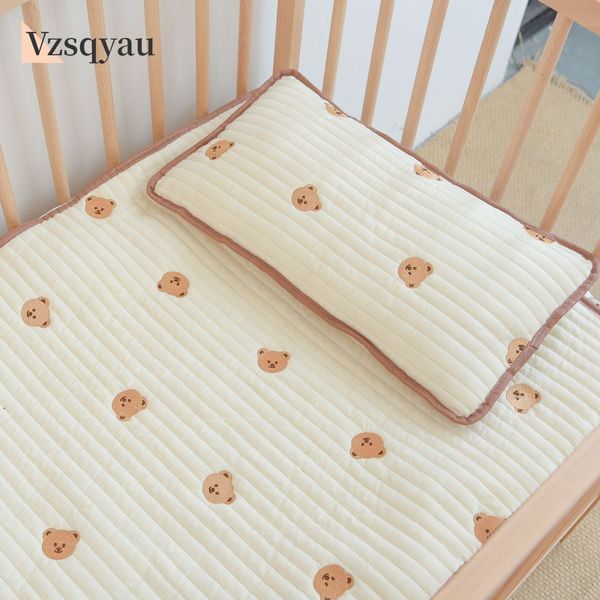 

pillows ins summer cotton breathable sweat-absorbing pillow born baby girl cute bear embroidery quilted pillow baby room decor bebe 230309