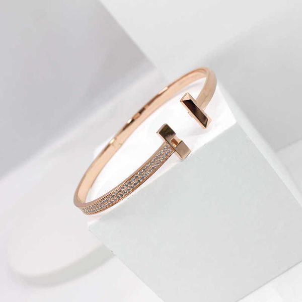 

factory designer bangle 3yy5 new wide t1 bracelet 925 silver plated gold snap switch luxury style t-shaped women's myv0, Black