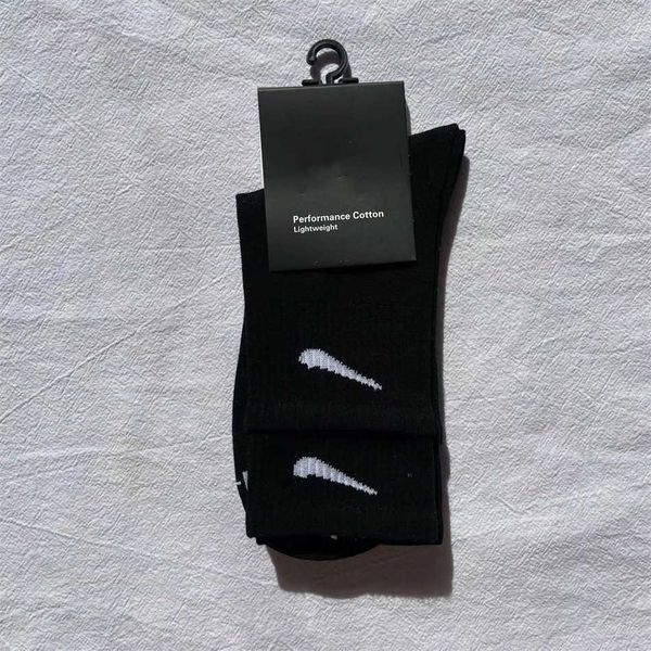 

cotton womens harajuku mens false-double printed printing long socks street hiphop sport sock for men women couple high autumn winter 2023 q, Black