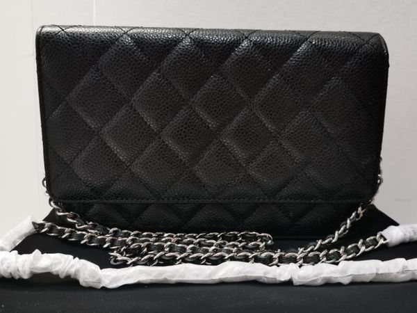 

5a wallets cc ap0250 woc classic wallet on chain grained caviar quilted silver hardware shoulder handbags for women with box fendave, Red;black