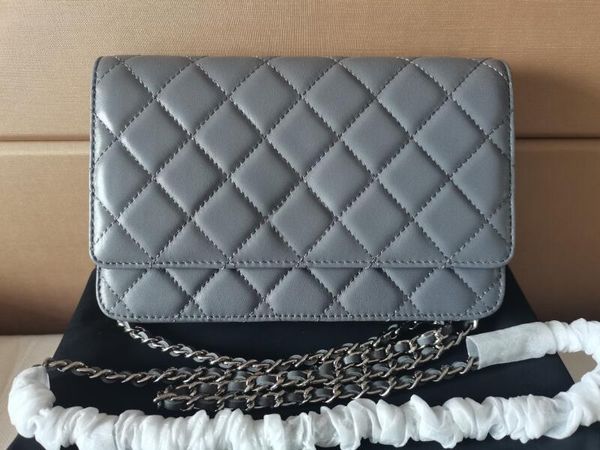 

5a wallets cc ap0250 19cm woc classic wallet on chain lambskin quilted gold/silver hardware shoulder handbag for women with box fendave, Red;black