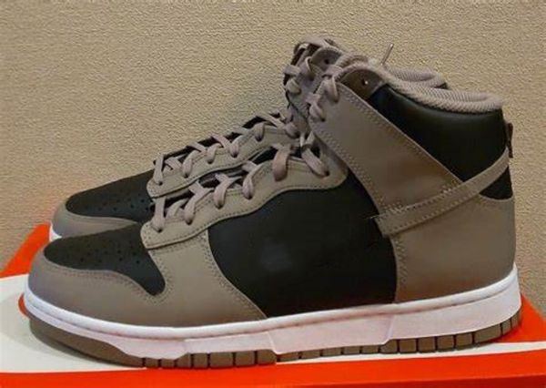 

basketball shoes dunks high moon fossil outdoor designer sneaker with original box
