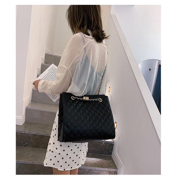 

vv2624232021 new chain shoulder fashion bag casual fashion bag tassel decoration single shoulder handbag321g