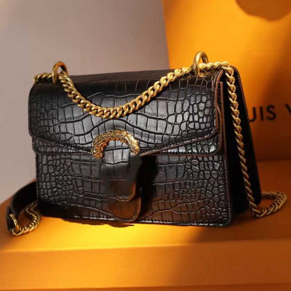

2023 new crocodile pattern womens bag simple chain cross body shoulder popular high-end ladies handbag messenger wallet