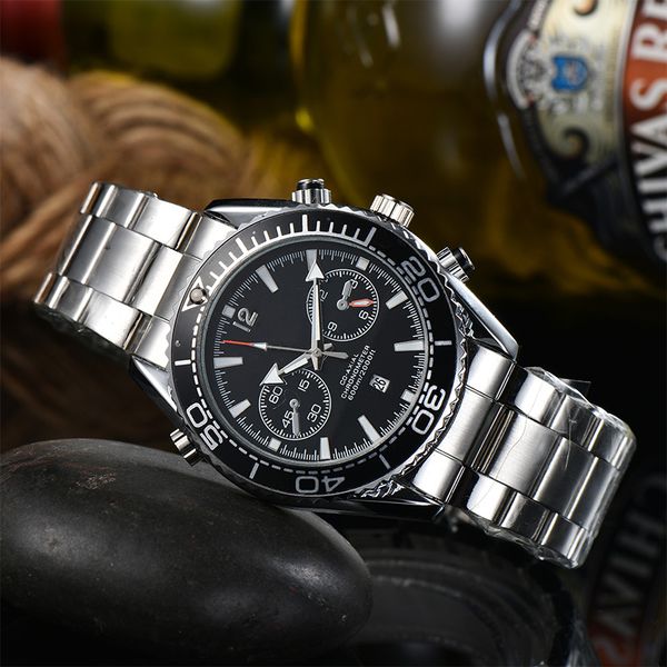 

relogio men's watch luxury watch fashion black dial calendar silver bracelet folding buckle master men's gift, Slivery;brown